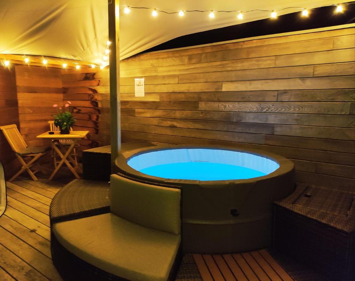 Gite A L'Ombre Du Clocher Avec Jacuzzi Et Sauna Privatifsセル エクステリア 写真