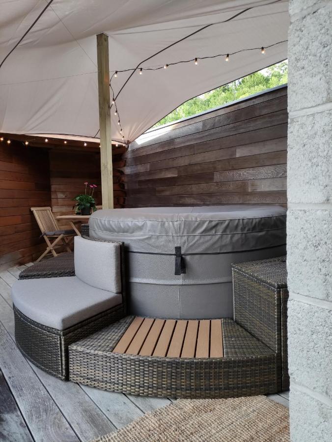Gite A L'Ombre Du Clocher Avec Jacuzzi Et Sauna Privatifsセル エクステリア 写真